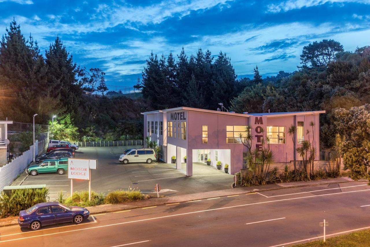 Amethyst Court Motor Lodge Порируа Стая снимка